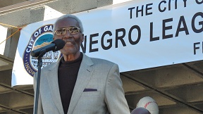Traveling Exhibit of the NEGRO LEAGUES Baseball Museum - Deacon Shepard Porter Jr 